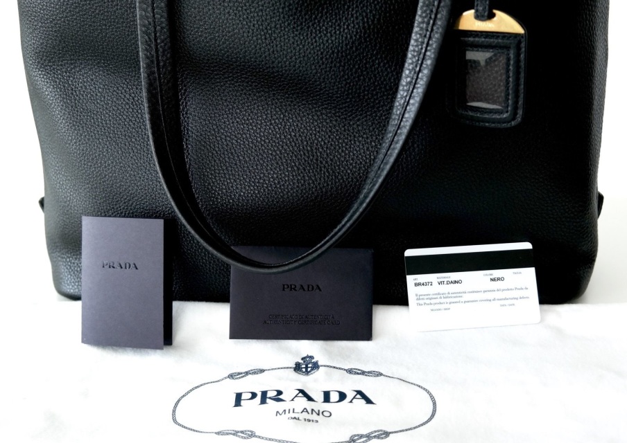 PRADA Vitello Daino Side Zip Leather Tote Shoulder Bag Large Black BR4372